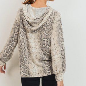 ⛔️ Snake Print Hoodie Sweater